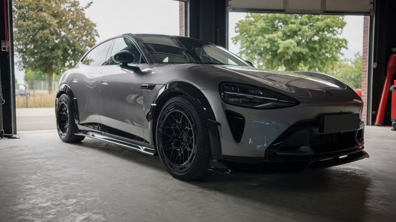 Front lip